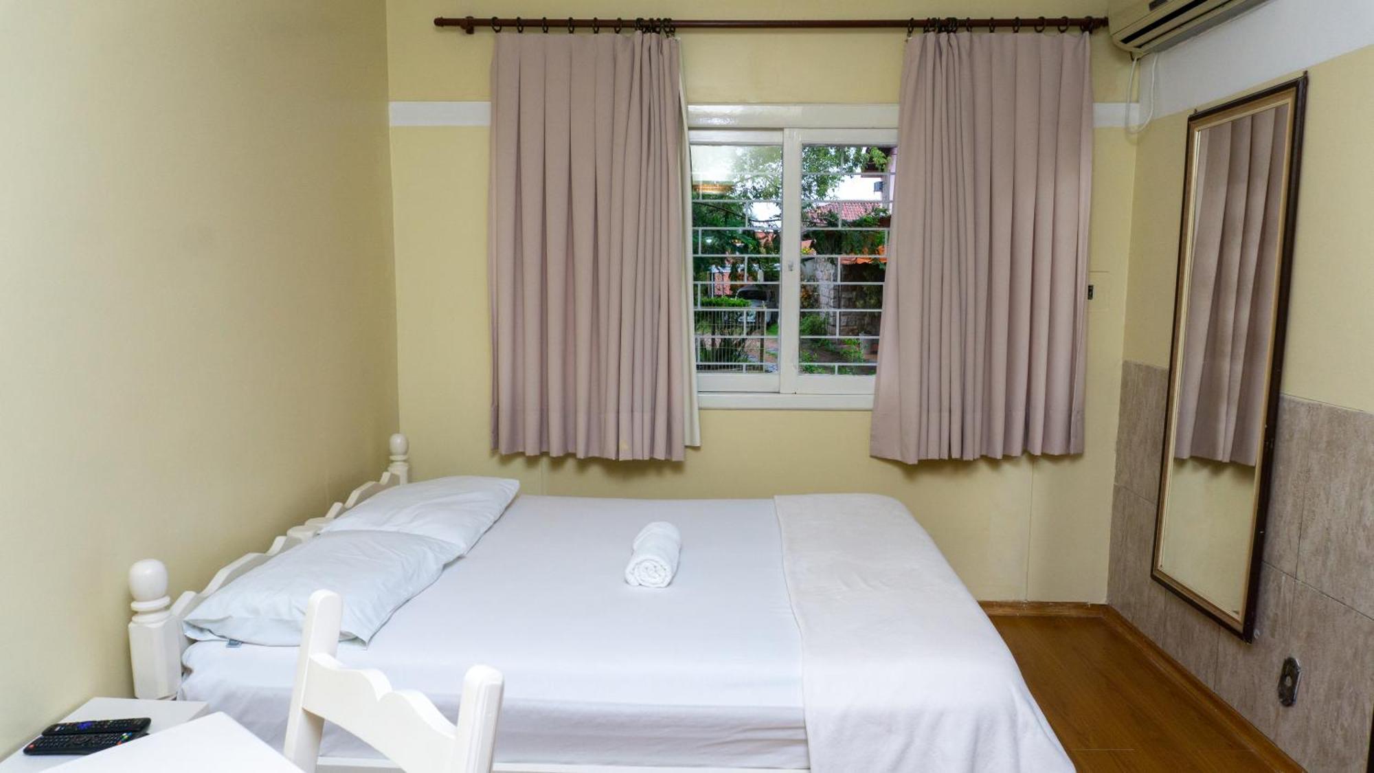 Canoas Hotel Castel מראה חיצוני תמונה
